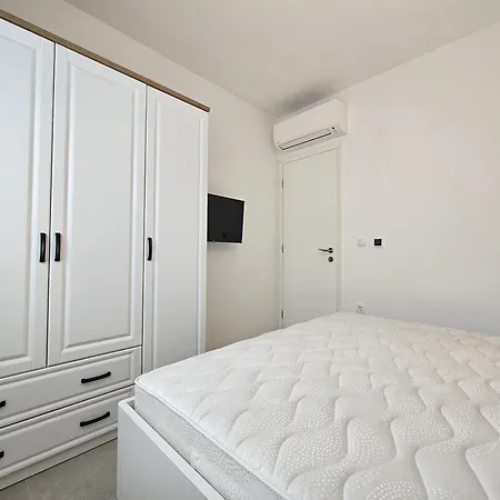 Unique - Garden With Private Heated Massage Pool Only For Appartamento *