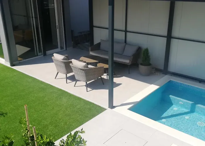 Unique - Garden With Private Heated Massage Pool Only For Trogir